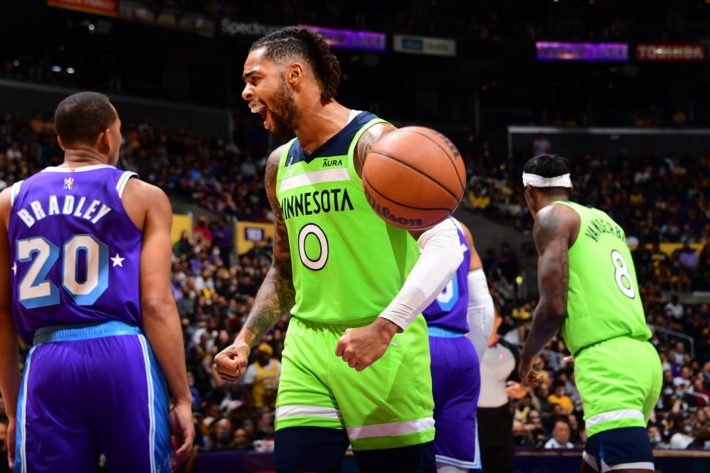 Bế tắc, vô hồn và bạc nhược, Los Angeles Lakers thảm bại 24 điểm trước Minnesota Timberwolves - Ảnh 2.