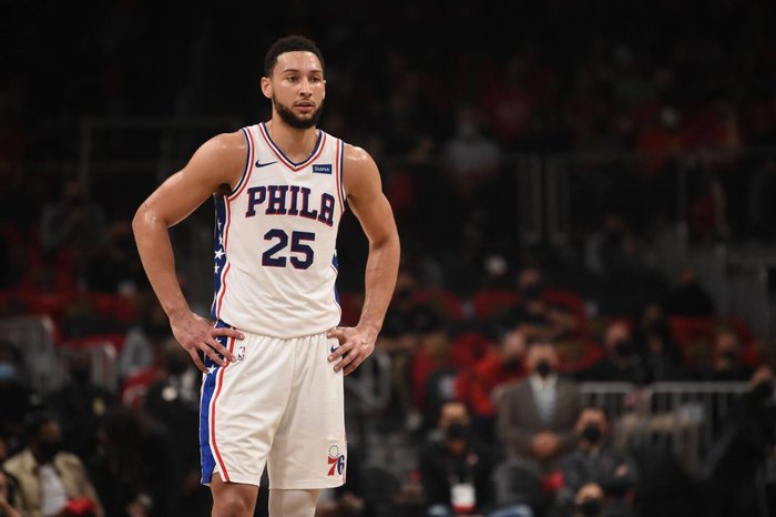 Tin đồn: Nhằm thanh lý Ben Simmons, Philadelphia 76ers hướng tầm mắt đến Charlotte Hornets - Ảnh 1.