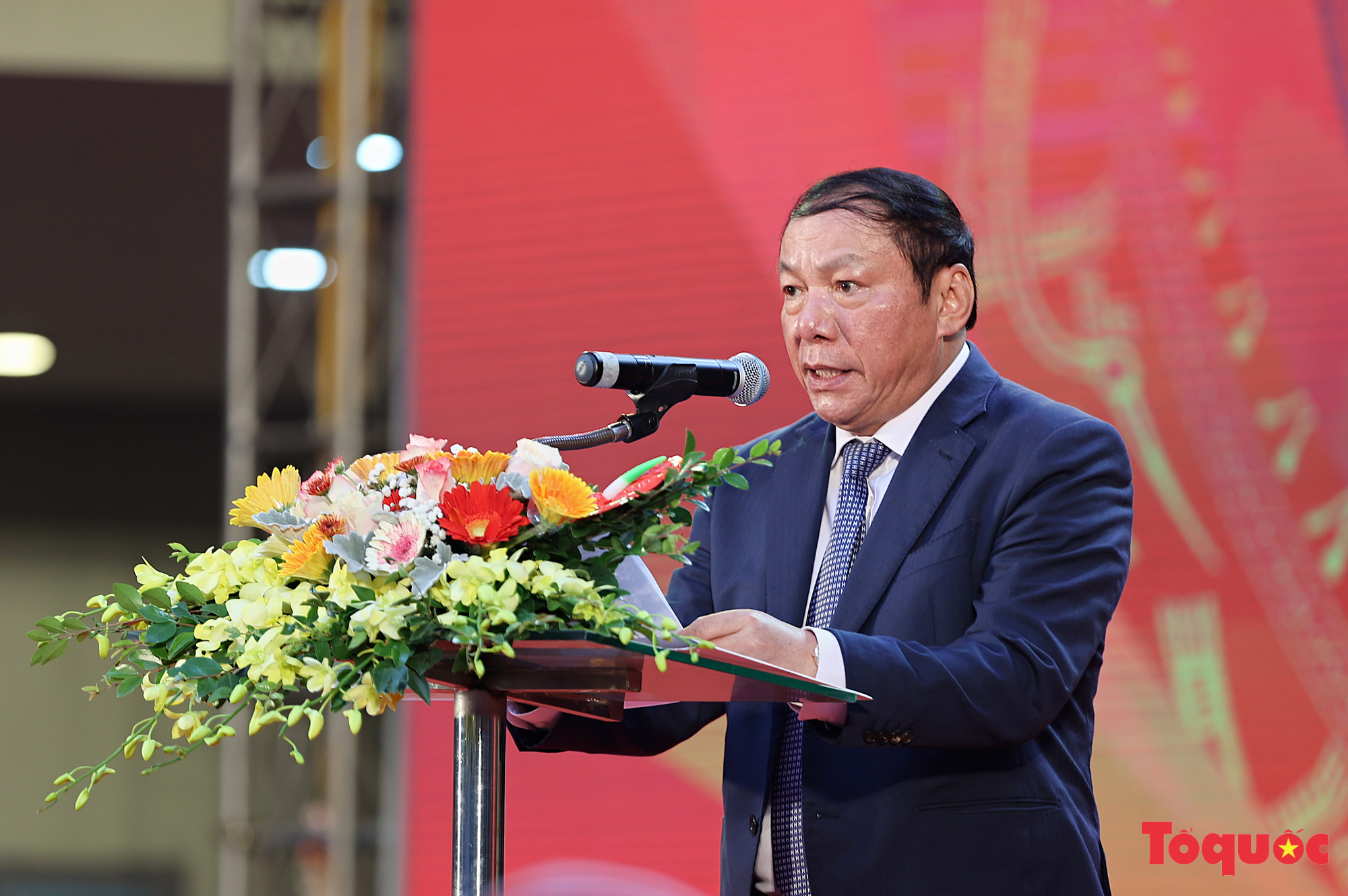 Triển lãm "Văn hóa soi đường cho quốc dân đi": Trưng bày gần 500 hình ảnh, hiện vật quý về văn hóa Việt Nam - Ảnh 3. Triển lãm "Văn hóa soi đường cho quốc dân đi": Trưng bày gần 500 hình ảnh, hiện vật quý về văn hóa Việt Nam - Ảnh 3.