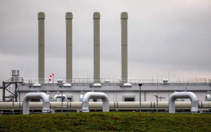 Giá khí đốt tăng vọt khi Đức đình chỉ phê duyệt Nord Stream 2