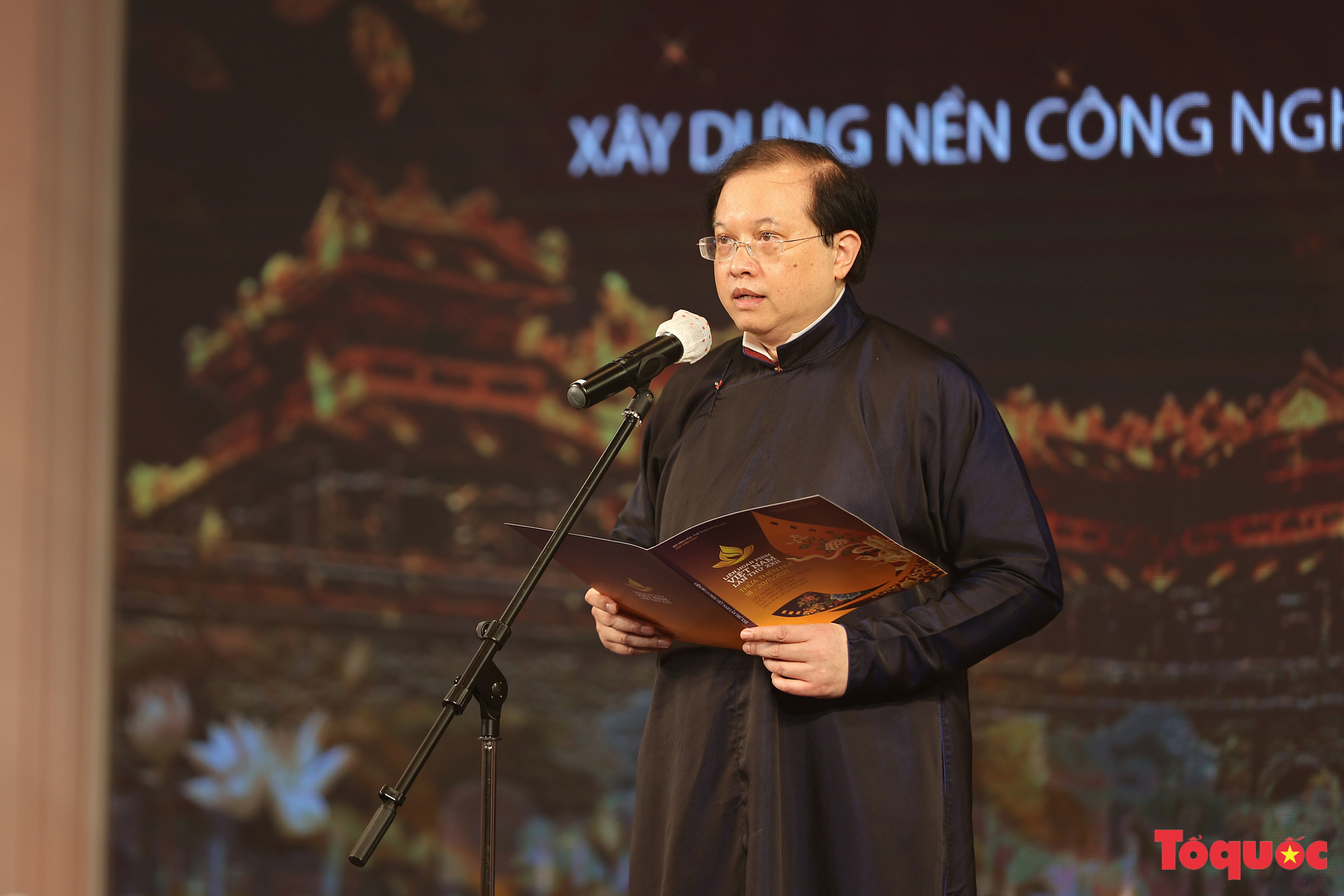 Toàn cảnh Lễ Khai mạc Liên hoan phim Việt Nam lần thứ XXII tại Tp Huế - Ảnh 3.