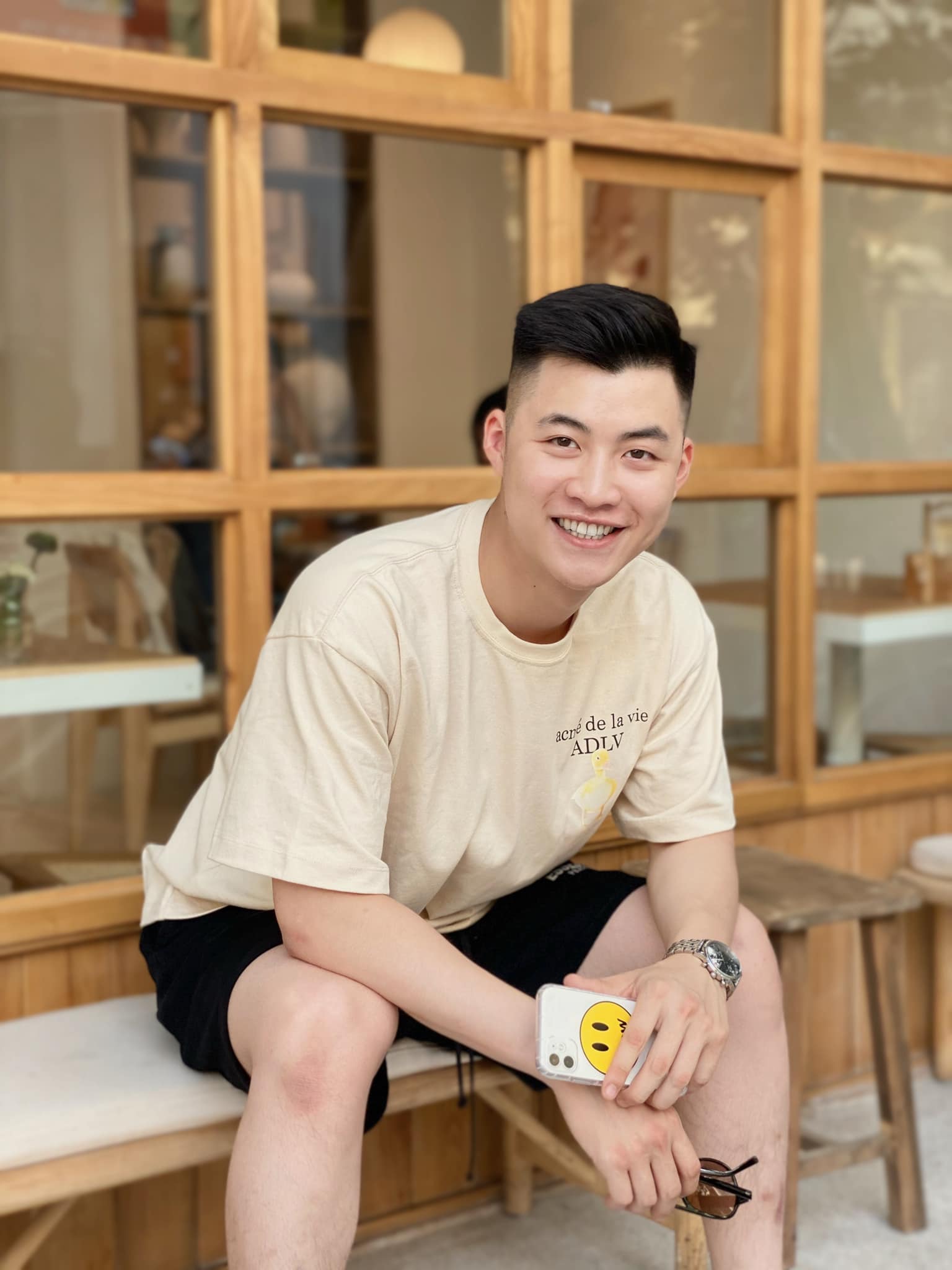Bộ 3 nam thần của "Phố trong làng" ngoài đời: Người từng là "bạn trai" Minh Hằng, người có vợ vừa nổi tiếng vừa xinh đẹp - Ảnh 8. Bộ 3 nam thần của "Phố trong làng" ngoài đời: Người từng là "bạn trai" Minh Hằng, người có vợ vừa nổi tiếng vừa xinh đẹp - Ảnh 8.