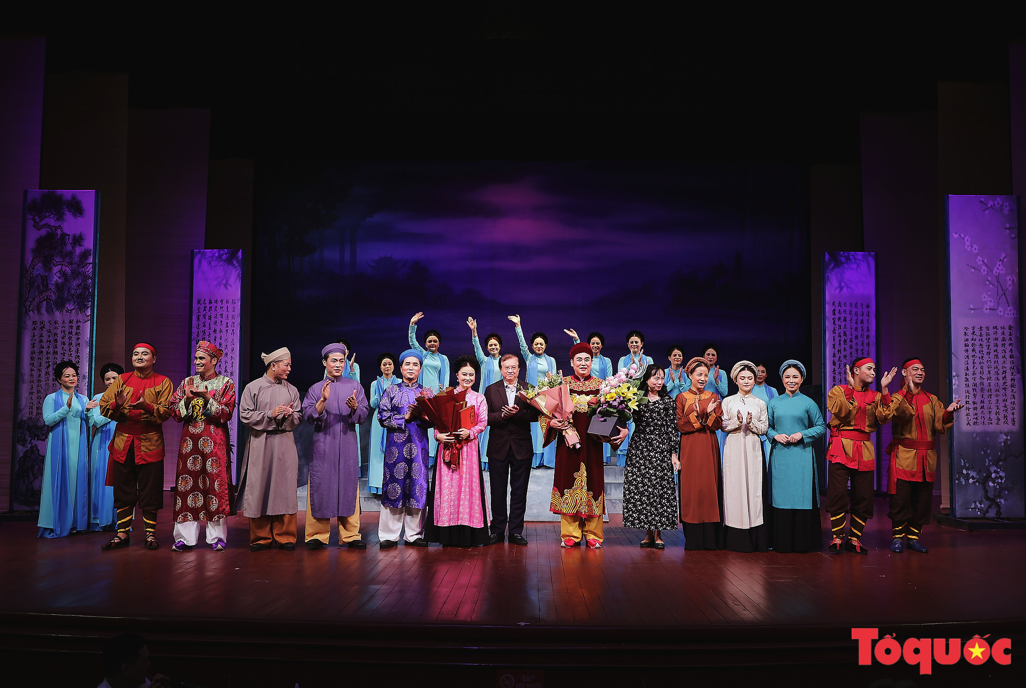 Nhà hát Chèo Việt Nam ra mắt vở diễn mới về Hồng Hà nữ sĩ Đoàn Thị Điểm - Ảnh 17.