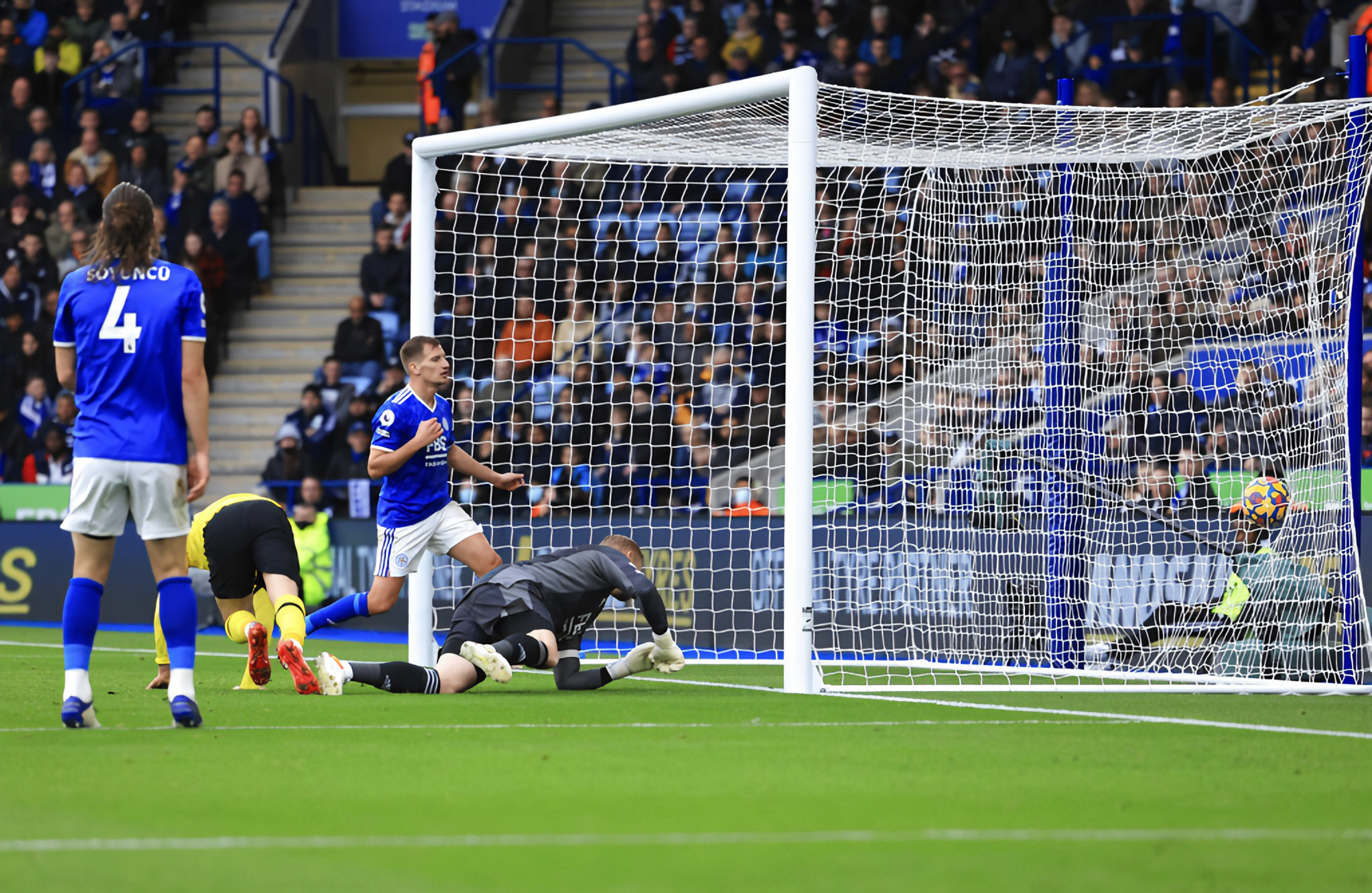 Kết quả trận Leicester vs Chelsea (Vòng 12 Ngoại hạng Anh) - Ảnh 9.