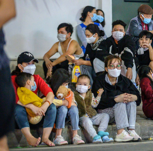 Chung cư nghệ sĩ Công Lý và bà xã kém 15 tuổi ở bất ngờ bị cháy, tình hình hiện tại thế nào? - Ảnh 4.