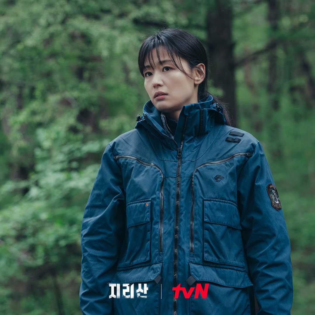 Song Hye Kyo, Jeon Ji Hyun có là chị đại thì rating cũng flop dập mặt, netizen mỉa mai thua xa hội tân binh - Ảnh 3.