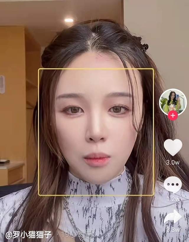 Tro cốt bị đánh tráo làm cô dâu ma, hot girl uống thuốc trừ sâu tự tử trên sóng livestream vừa thoát bể khổ đã bị đem mai mối cho đám cưới âm hôn - Ảnh 1.