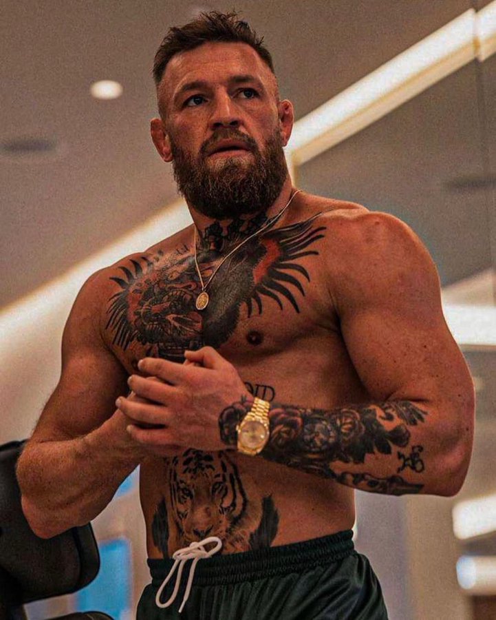 HLV John Kavanagh: Conor McGregor sẽ trở lại như một võ sĩ hạng trung - Ảnh 1.