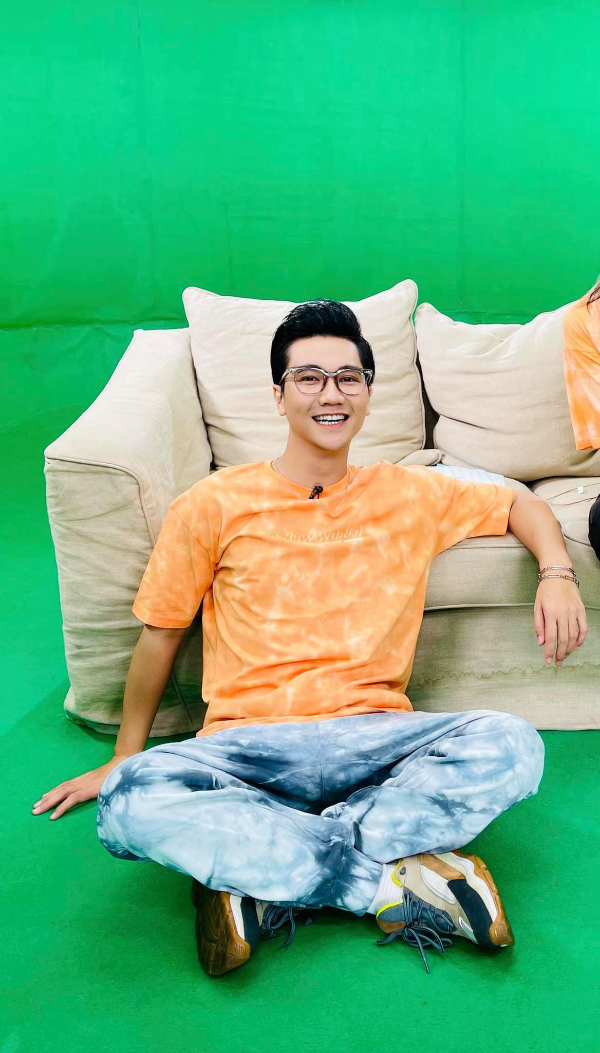 Ngỡ ngàng danh tính nam diễn viên điển trai nhưng thủ vai quá hãm trong "Thương ngày nắng về" - Ảnh 4. Ngỡ ngàng danh tính nam diễn viên điển trai nhưng thủ vai quá hãm trong "Thương ngày nắng về" - Ảnh 4.