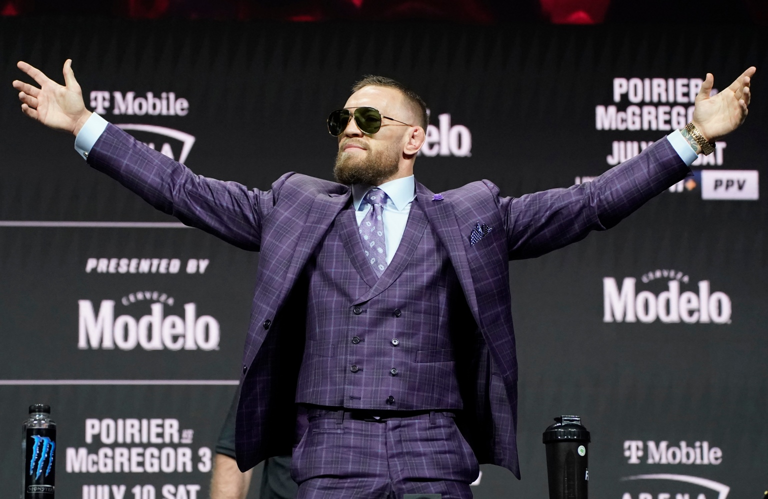 Conor McGregor và thành công nhờ áp dụng tài tình &quot;Luật hấp dẫn&quot; - Ảnh 4.