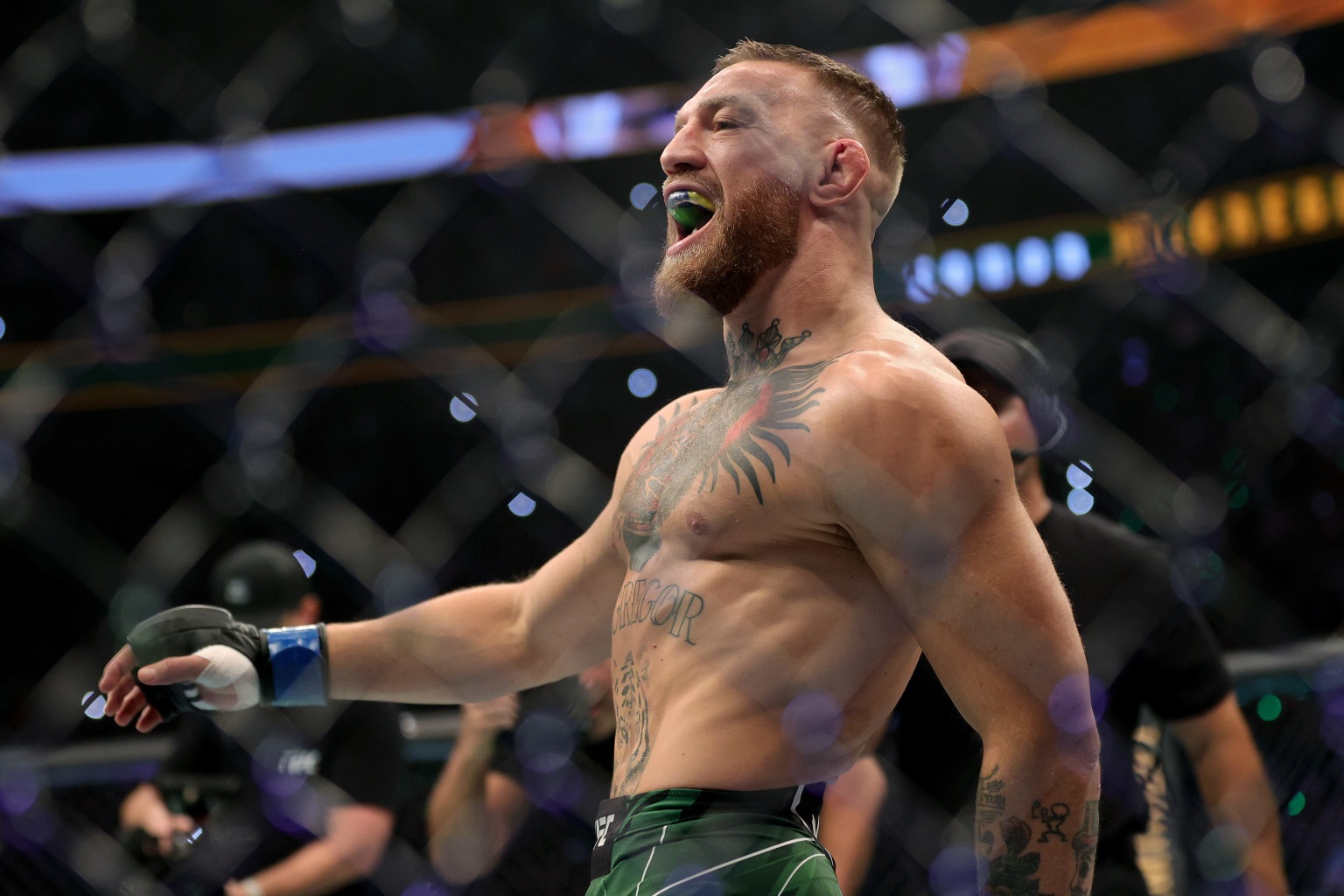 Conor McGregor và thành công nhờ áp dụng tài tình &quot;Luật hấp dẫn&quot; - Ảnh 2.