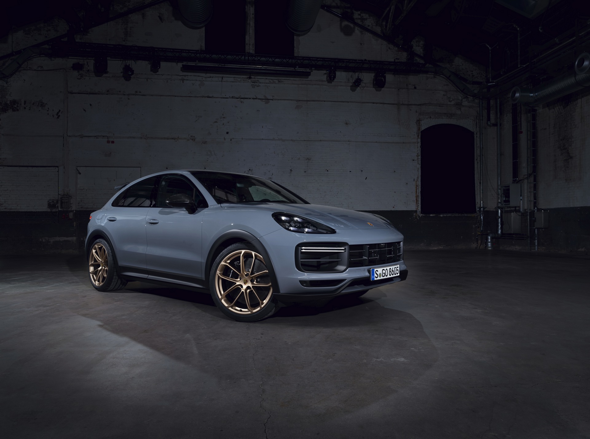 3 lý do Porsche nên bật đèn xanh dự án SUV lớn hơn Cayenne ngay và luôn - Ảnh 2.