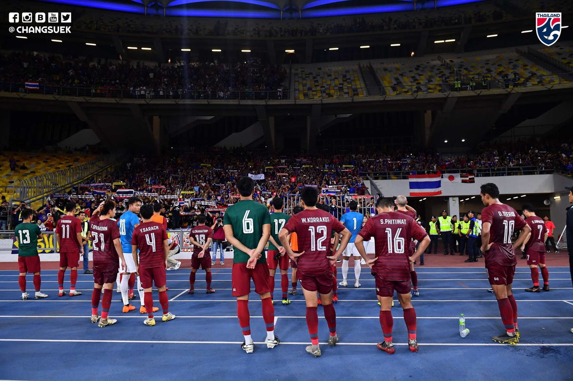 CĐV Thái Lan và Campuchia được &quot;mở cửa chào đón&quot; đến Singapore cổ vũ AFF Cup, không cần cách ly y tế  - Ảnh 1.