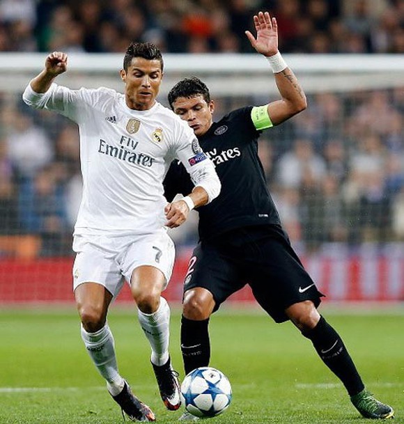 Thiago Silva đánh giá thấp Ronaldo hơn Messi trước đại chiến Chelsea vs MU - Ảnh 1.