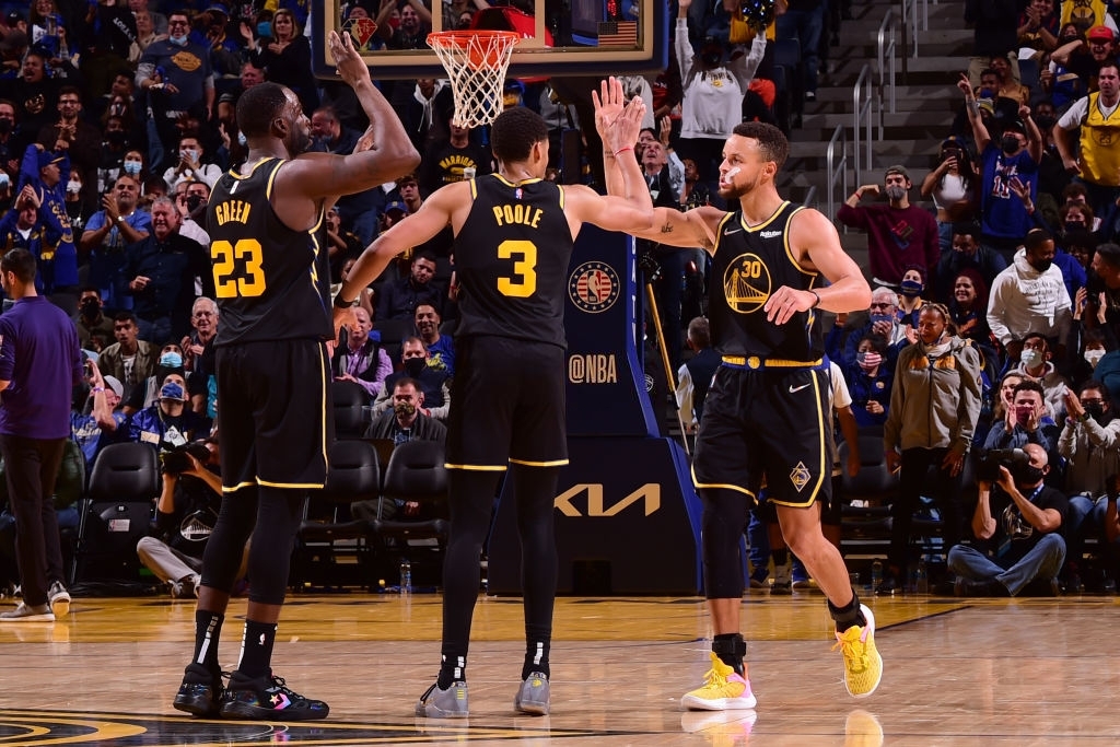 Golden State Warriors lội ngược dòng trong ngày kép phụ lên tiếng - Ảnh 1.