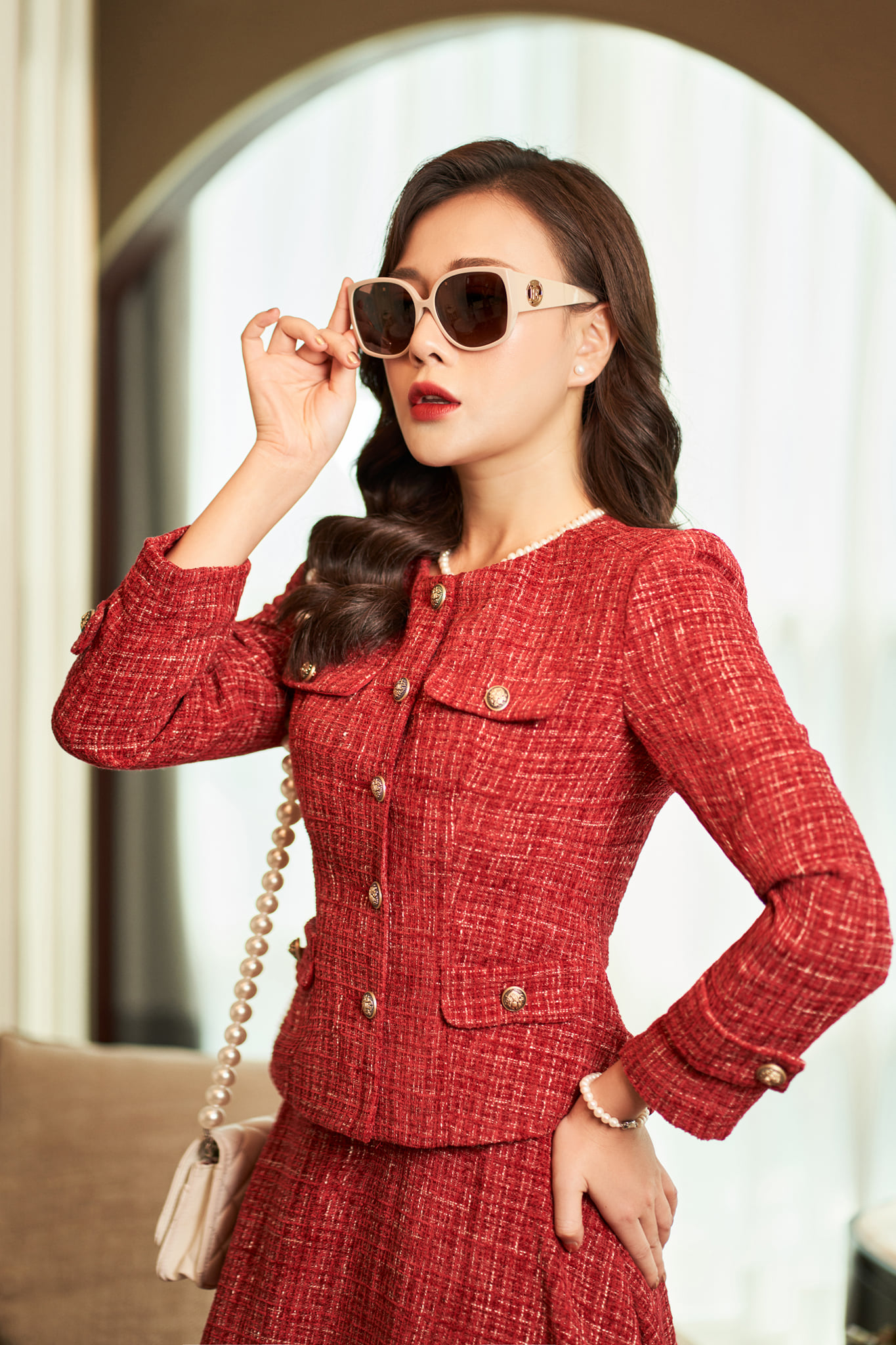 Phương Oanh hóa tiểu thư xinh đẹp - Ảnh 1. Phương Oanh hóa tiểu thư xinh đẹp - Ảnh 1.