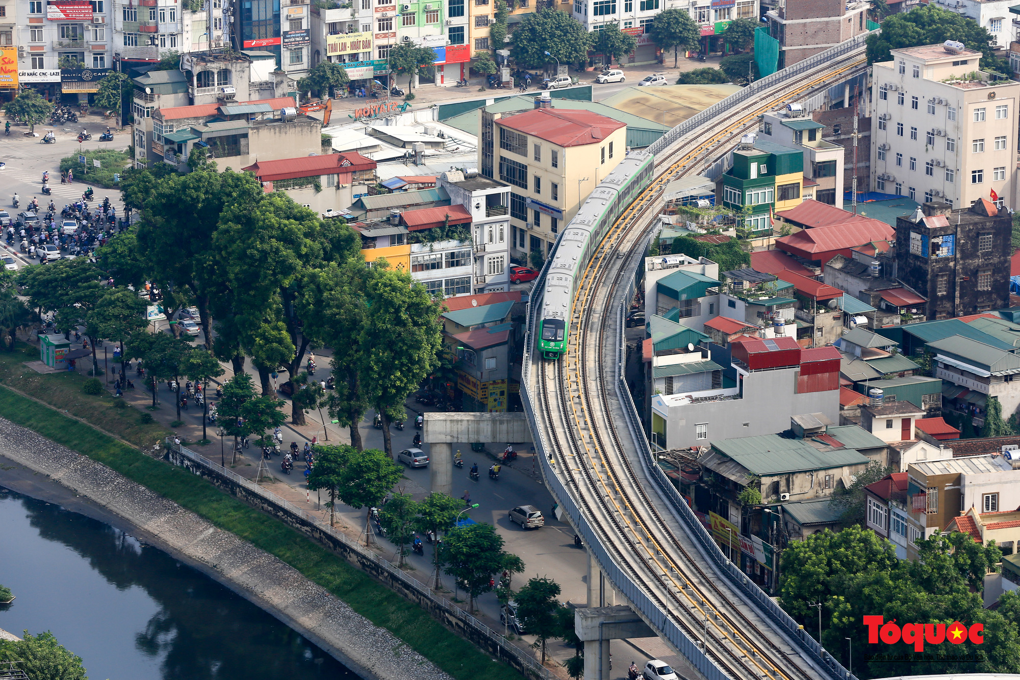 Tuyến đường sắt đô thị Cát Linh - Hà Đông chính thức vận hành sau 1 thập kỷ xây dựng - Ảnh 14.