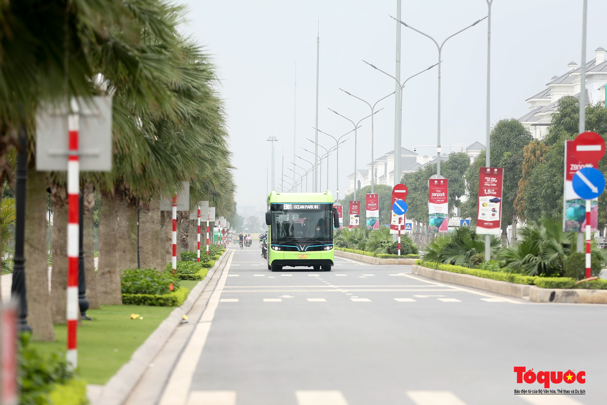 Cận cảnh chiếc xe buýt điện đầu tiên tại Hà Nội sắp đi vào hoạt động - Ảnh 13.