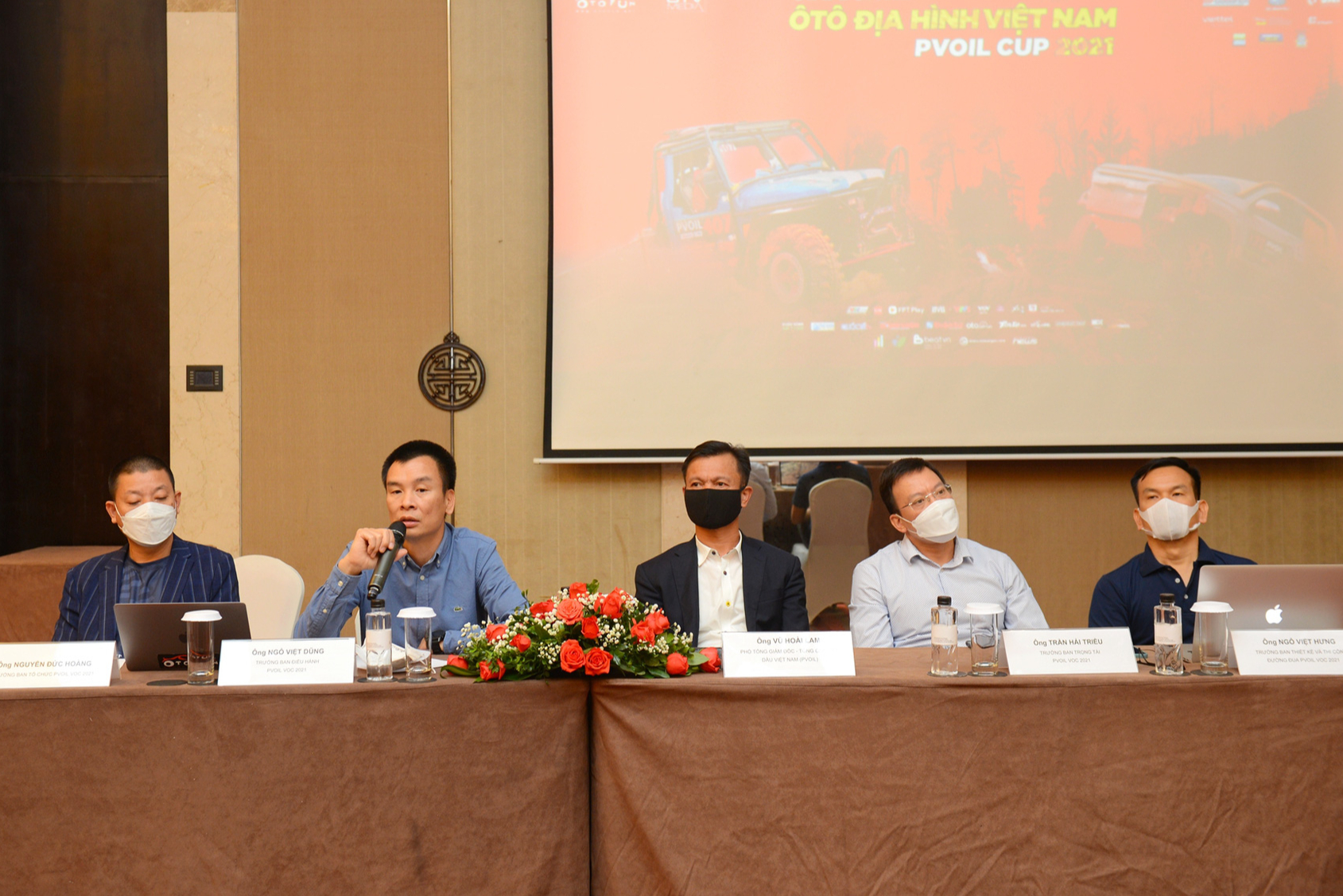 Khởi động giải Đua xe ô tô địa hình Việt Nam PVOIL Cup 2021 - Ảnh 2.
