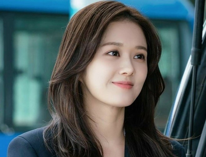 Jang Na-ra xinh đẹp rạng ngời ở tuổi 40 khiến ai nấy đều phải trầm trồ - Ảnh 5.