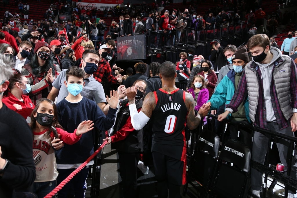 Một lần nữa, Damian Lillard phải minh oan trước tin giả: &quot;Tôi không đòi hỏi một vụ chuyển nhượng&quot; - Ảnh 2.