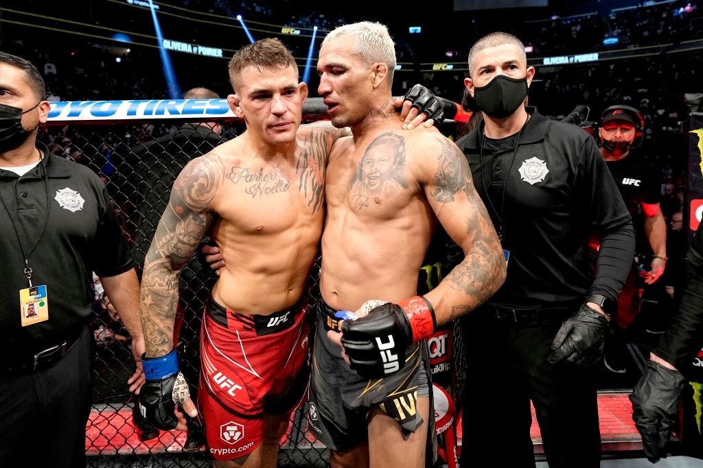 Thua trận, Dustin Poirier vẫn quyết định ủng hộ 20 nghìn USD cho quê nhà của Charles Oliveira - Ảnh 1.