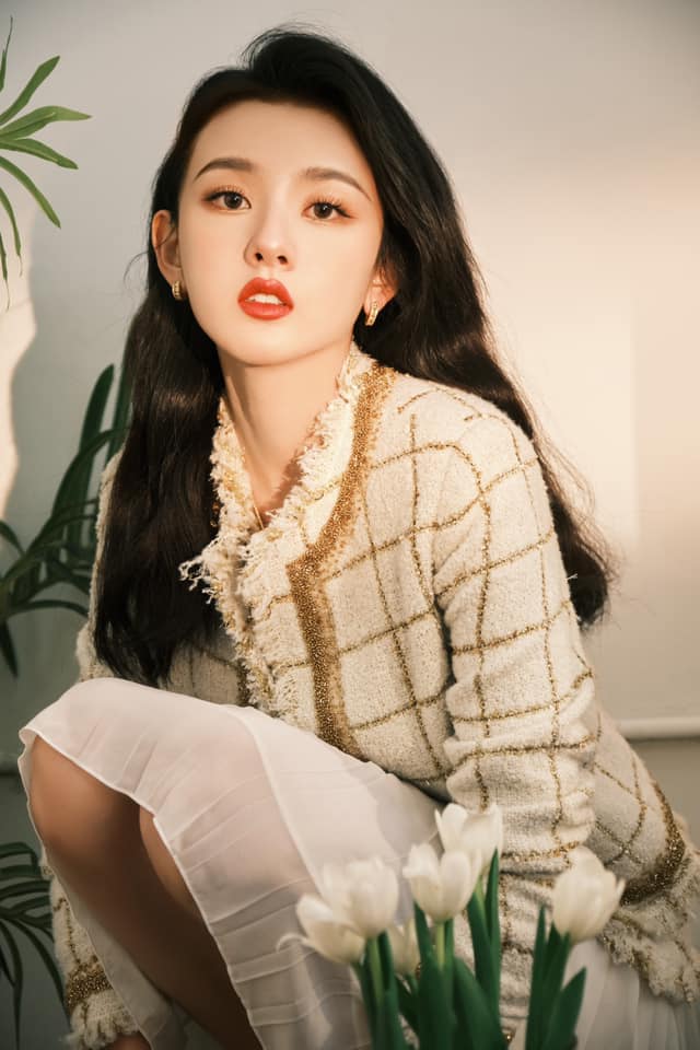 Nhan sắc sao nhí Na Tra năm 7 tuổi bất ngờ hot lại sau 16 năm, visual bây giờ còn nâng tầm ngoạn mục hơn năm xưa - Ảnh 9.