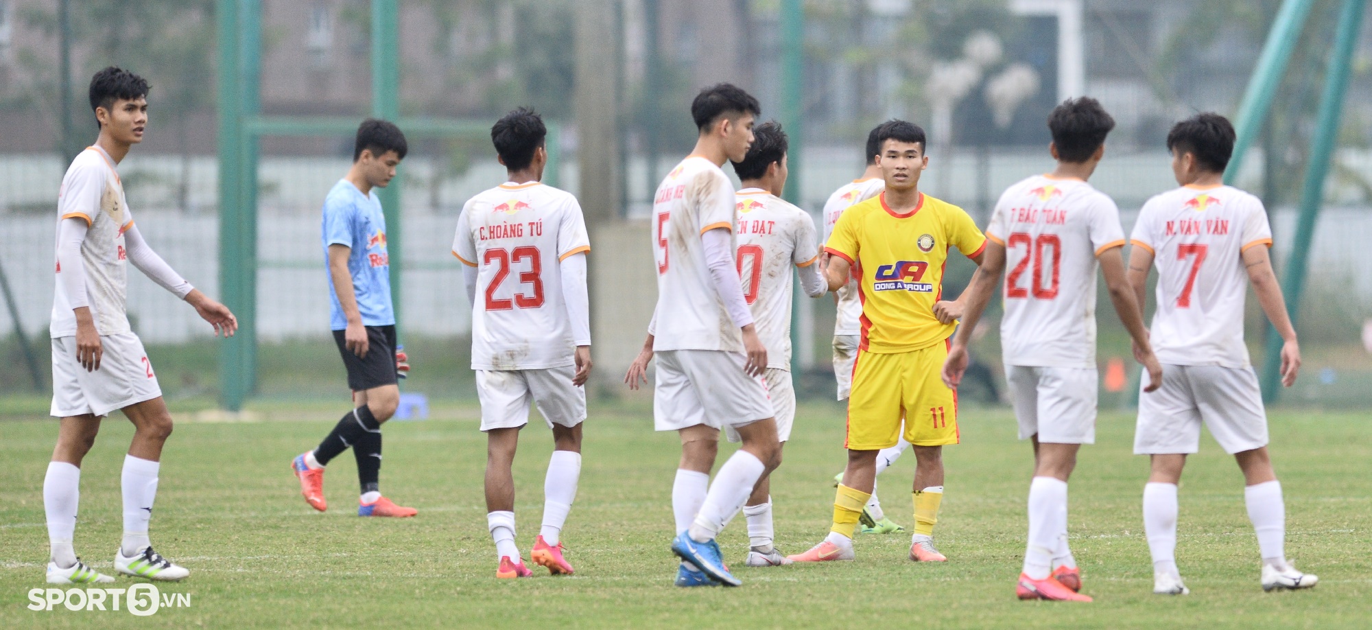 Vất vả hòa Thanh Hóa, HAGL hú vía vào vòng chung kết giải U21 Quốc gia - Ảnh 7.