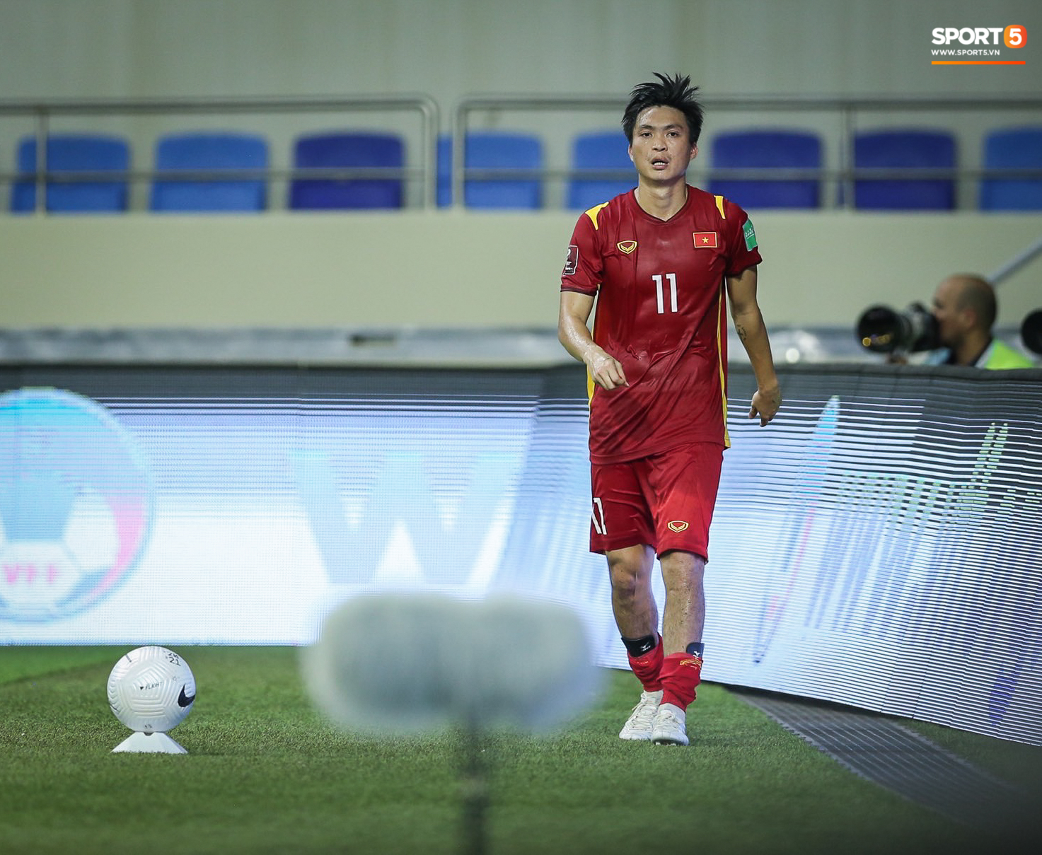 Xem lại màn kung-fu Indonesia dùng để đấu Việt Nam tại vòng loại World Cup 2022 - Ảnh 9.