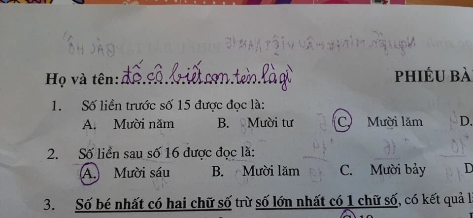 Mẹ khoe phiếu bài tập của con trai, cư dân mạng nhìn vào dòng chữ đầu tiên bên trái mà cười té ghế: Cho điểm 0 vẫn còn quá nhẹ - Ảnh 1.