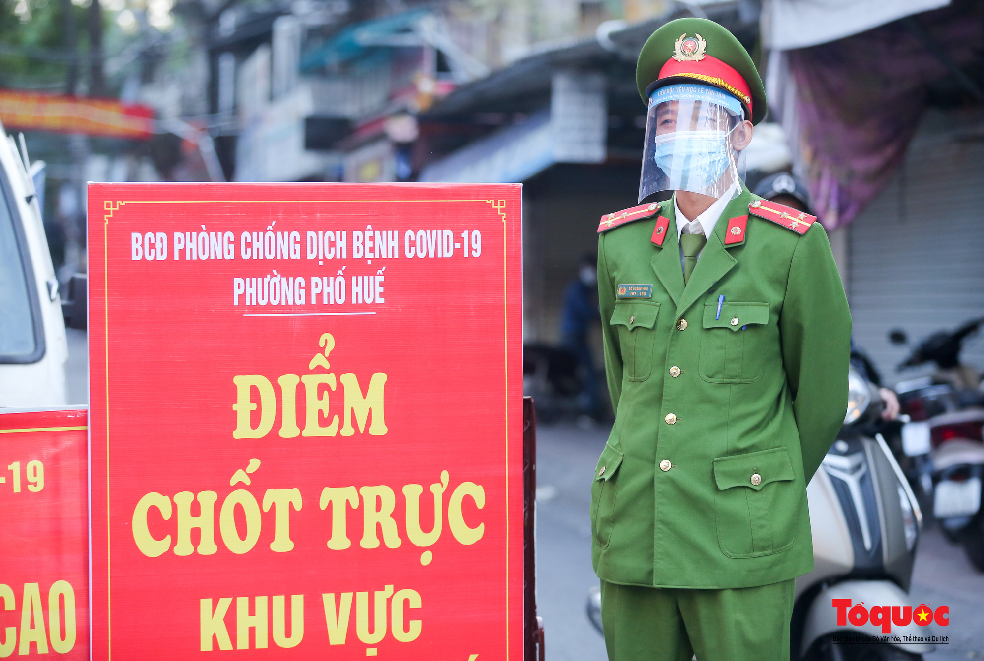 Hà Nội: Phong tỏa một cụm dân cư phường Phố Huế do liên quan đến hàng chục ca F0 - Ảnh 12.