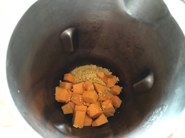 Mỗi ngày đều làm sữa hạt mang đi làm để uống, sau chưa đầy 1 tháng da tôi đã hồng hào căng mịn hẳn lên! - Ảnh 5.