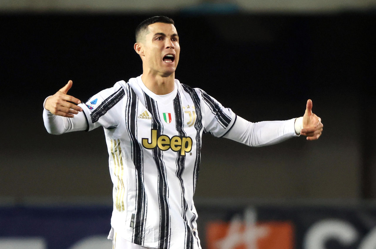 Người anh thân thiết chê Ronaldo: &quot;Chúng tôi đánh mất bản sắc khi có cậu ta trong đội hình&quot; - Ảnh 2.