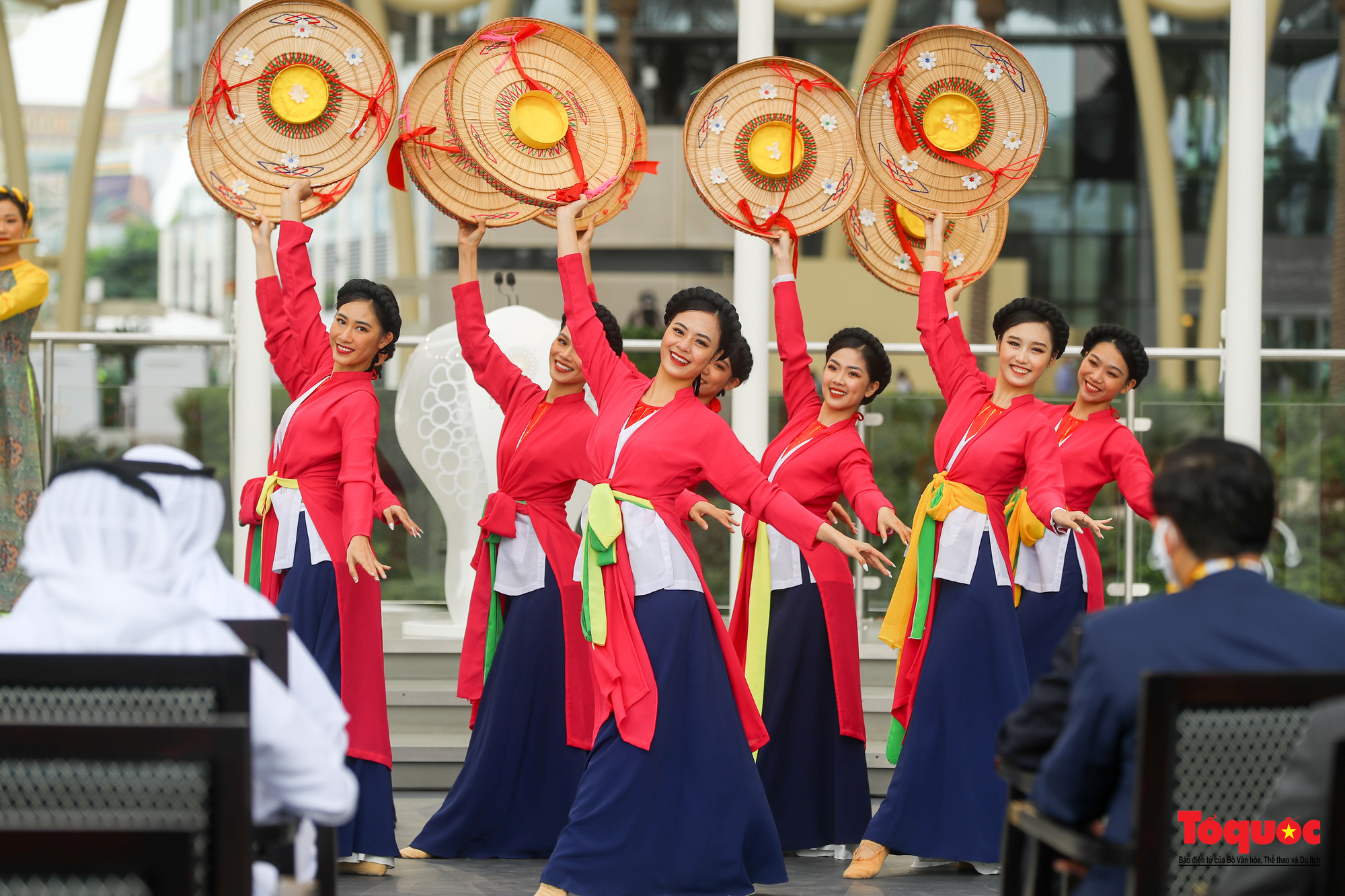 Nghi lễ thượng cờ trong Ngày Quốc gia Việt Nam tại Expo 2020 Dubai - Ảnh 19.