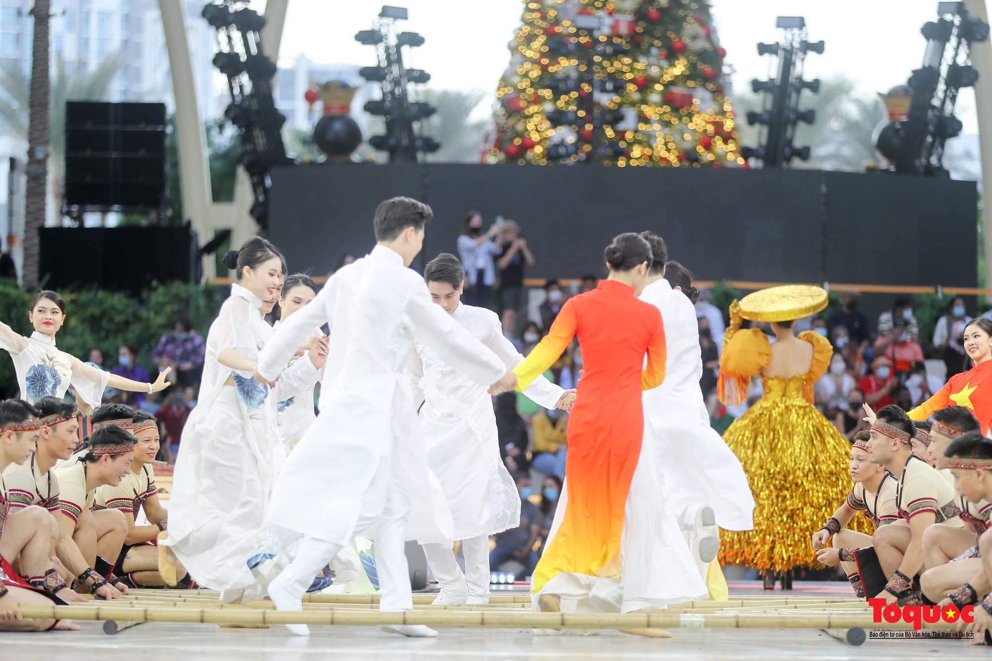 Expo 2020 Dubai: 'Dòng chảy bất tận' đưa văn hóa Việt ra thế giới - Ảnh 9.