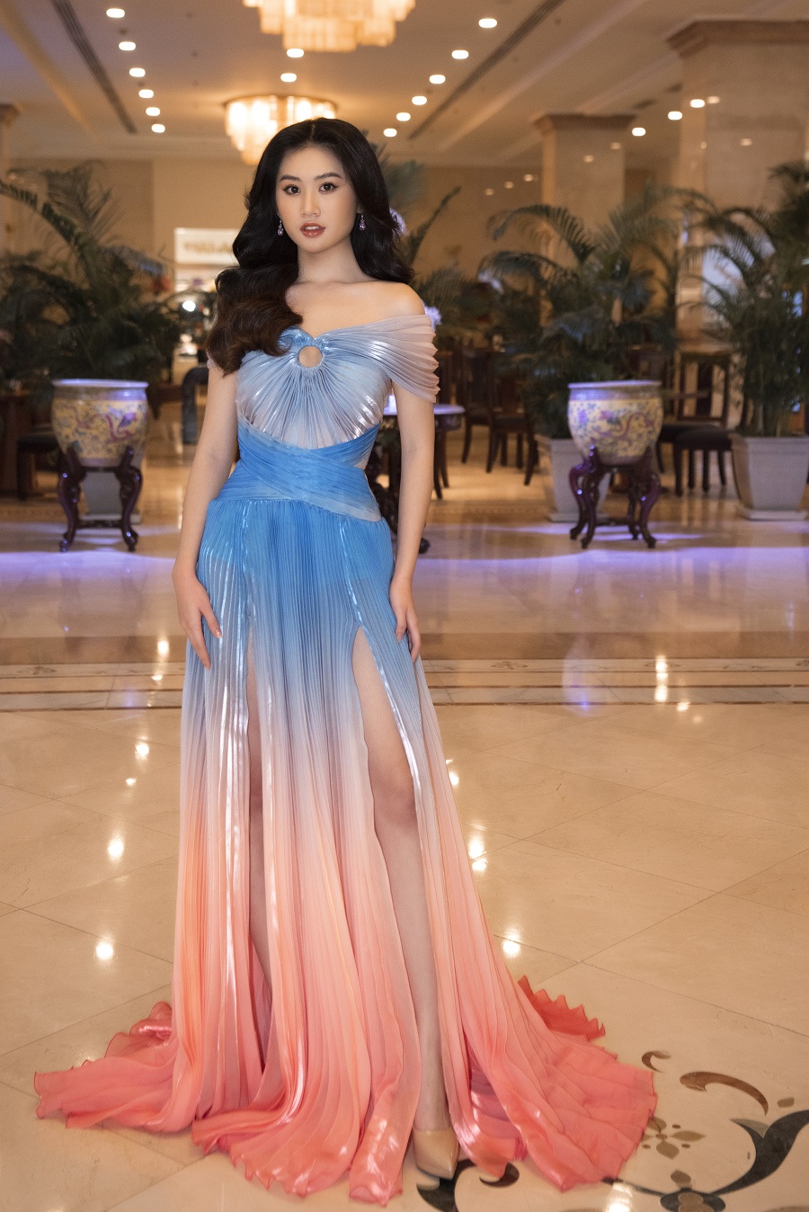 Tuổi thơ bất hạnh của á hậu 2 Miss Eco Teen Vietnam 2021 - Quỳnh Umee - Ảnh 2.