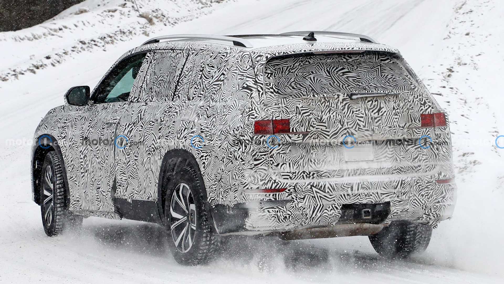 Audi chạy thử Q9 đáp trả BMW X8 và Mercedes-Maybach GLS - Ảnh 3. Audi chạy thử Q9 đáp trả BMW X8 và Mercedes-Maybach GLS - Ảnh 3.