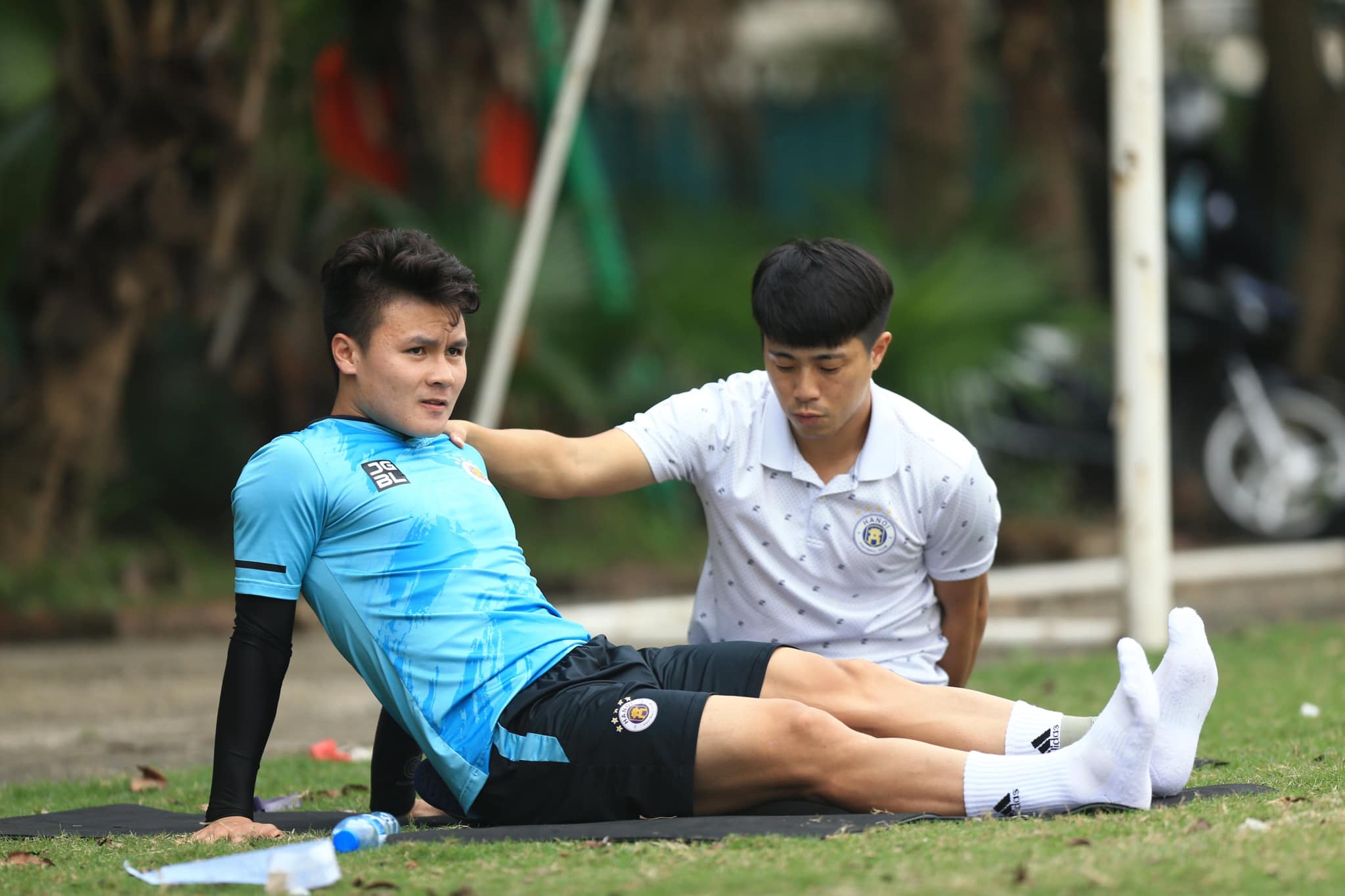 Quang Hải trở nên &quot;mong manh dễ vỡ&quot;, tuyển Việt Nam và Hà Nội FC cảnh giác - Ảnh 1.