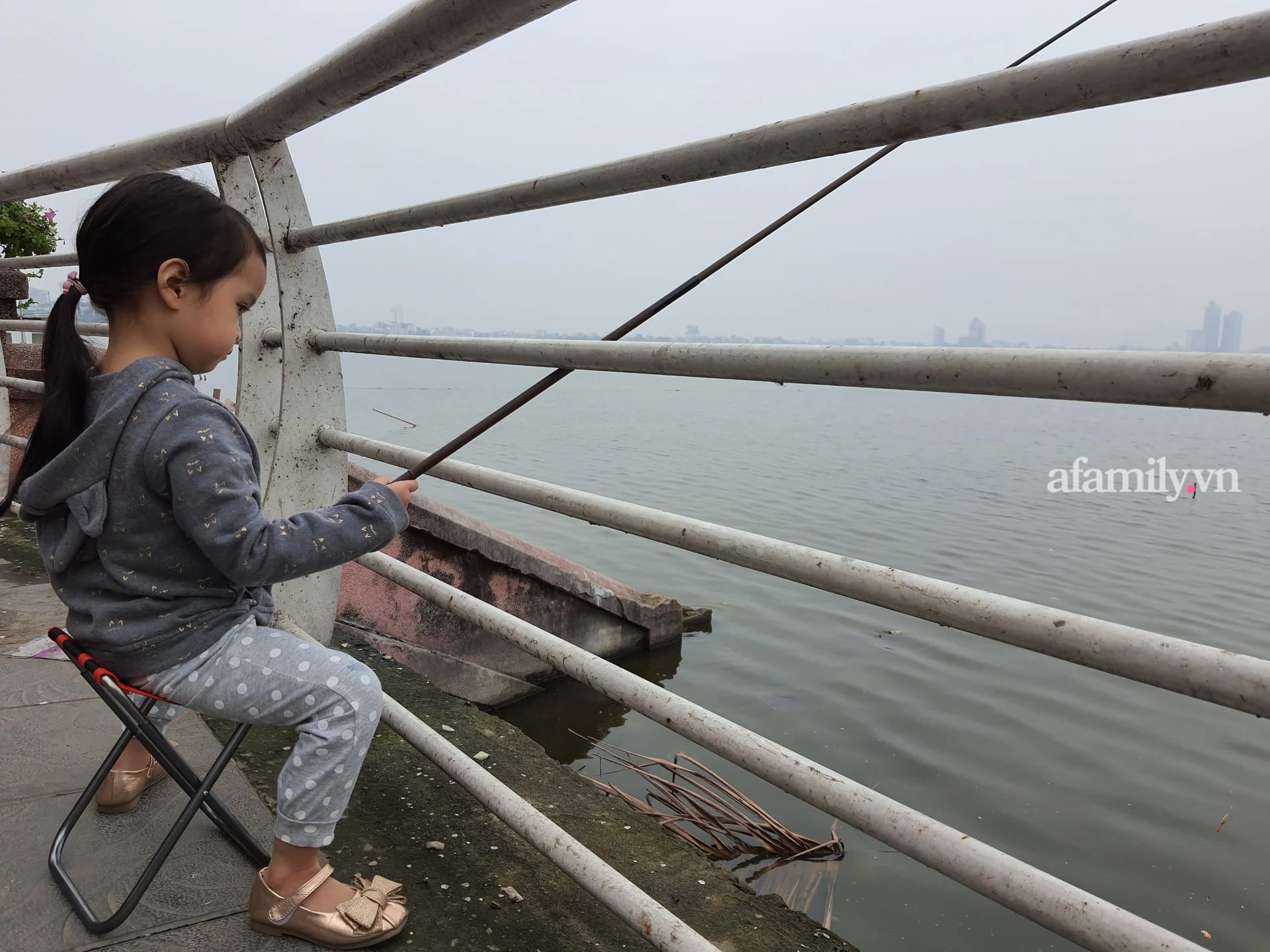 Bố &quot;hư&quot; kể chuyện &quot;ăn thua&quot; giành phần thắng với con gái 3 tuổi của khiến phụ huynh mạng nháo nhào ủng hộ chỉ vì tư duy dạy con quá thuyết phục - Ảnh 2.