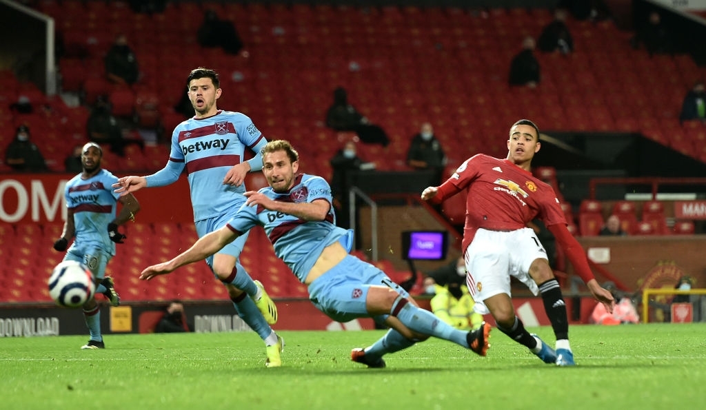 MU trở lại ngôi nhì bảng sau khi vất vả hạ West Ham - Ảnh 3.