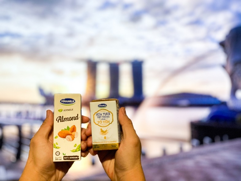 Vinamilk xuất khẩu sữa tươi chứa tổ yến đi Singapore, tiếp tục phát triển thị trường với phân khúc cao cấp  - Ảnh 1.
