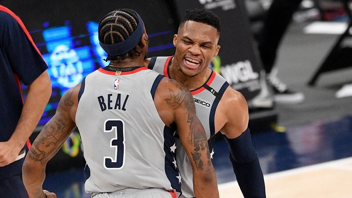 Bradley Beal và Russell Westbrook bùng nổ với 78 điểm, Washington Wizards quật ngã hạt giống số 1 miền Tây - Ảnh 1.