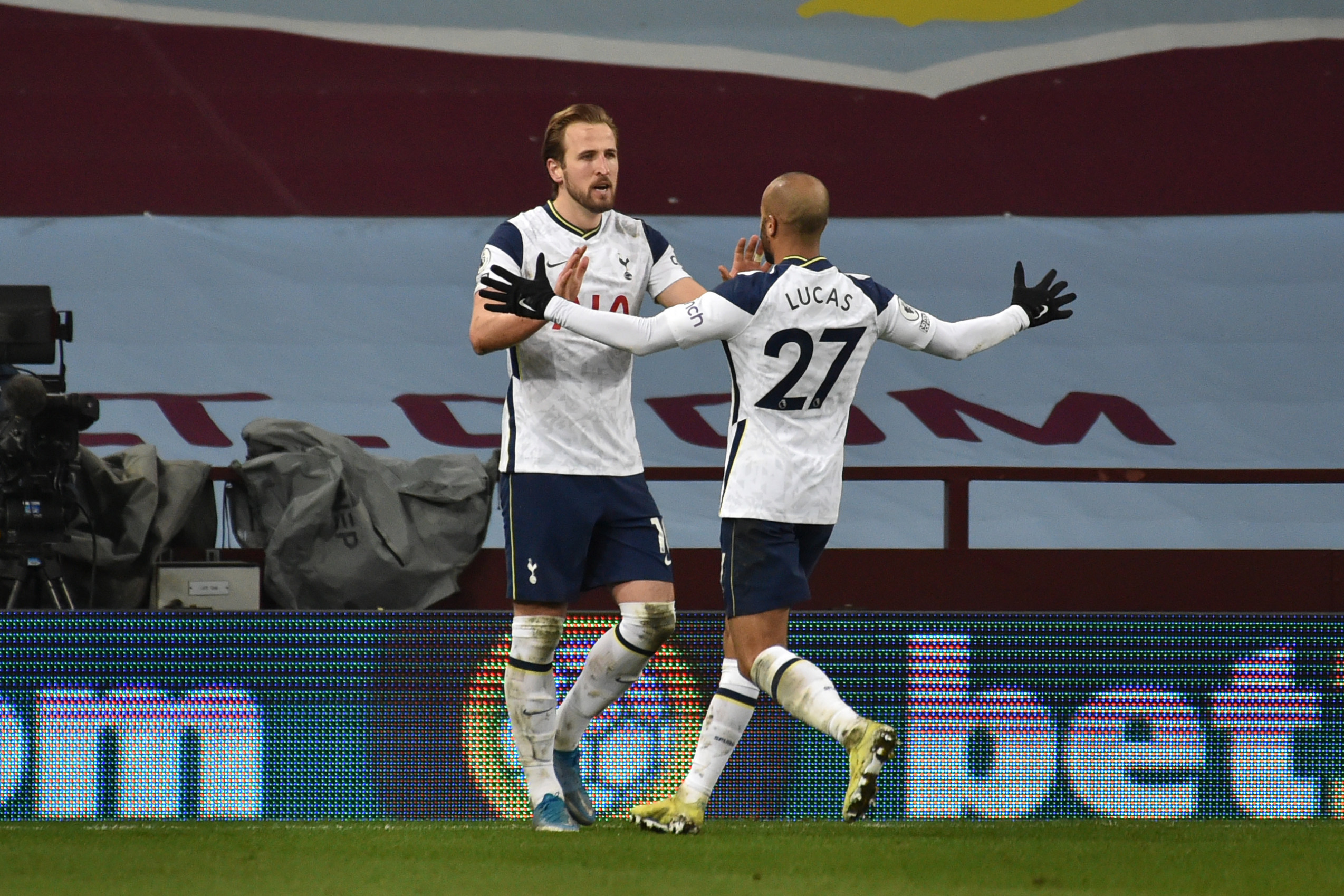 Harry Kane nổ súng giúp Tottenham đánh bại Aston Villa - Ảnh 1.