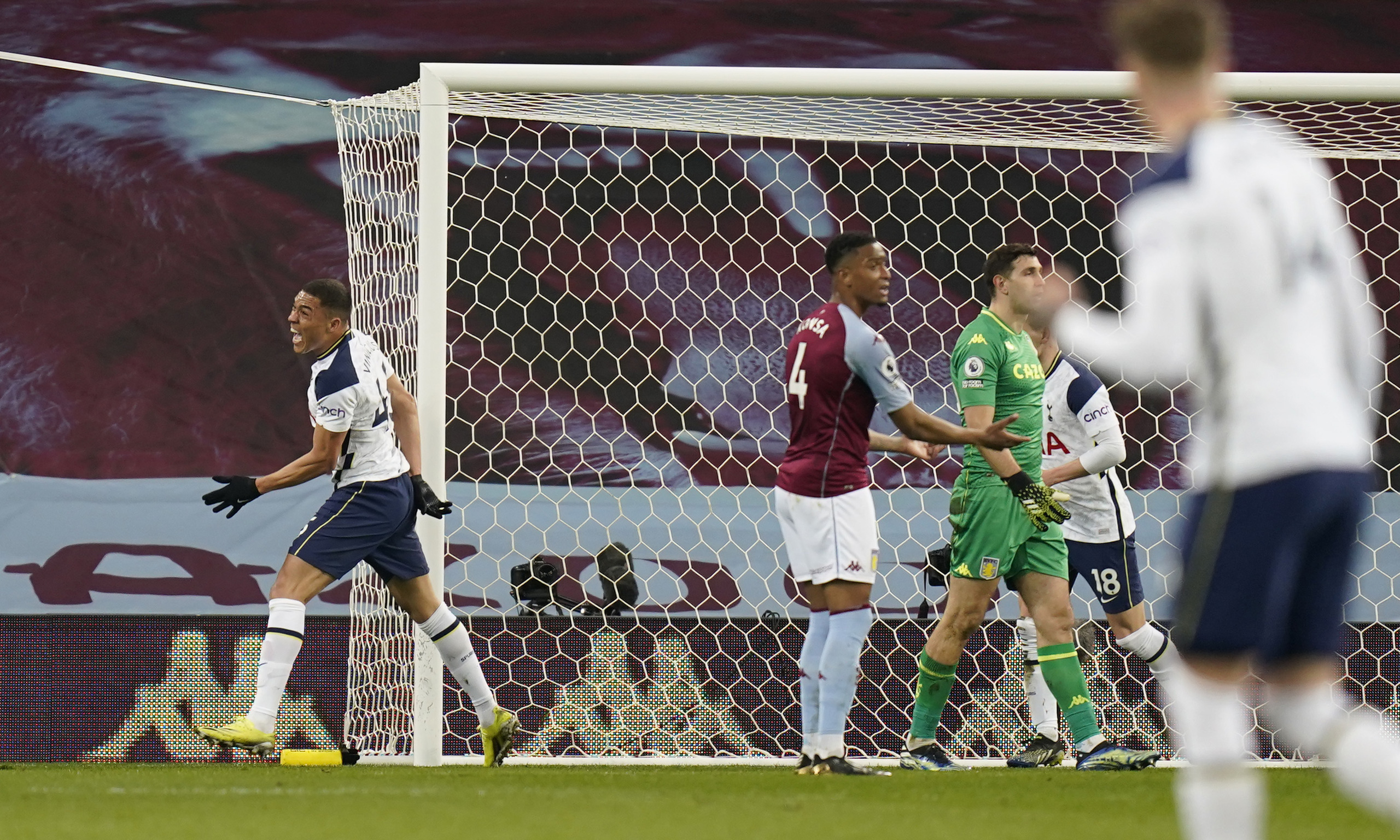 Harry Kane nổ súng giúp Tottenham đánh bại Aston Villa - Ảnh 2.