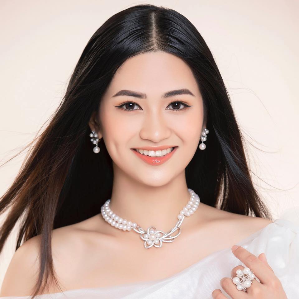 Cận cảnh nhan sắc người đẹp Hoa hậu Việt Nam dẫn bản tin VTV - Ảnh 9.