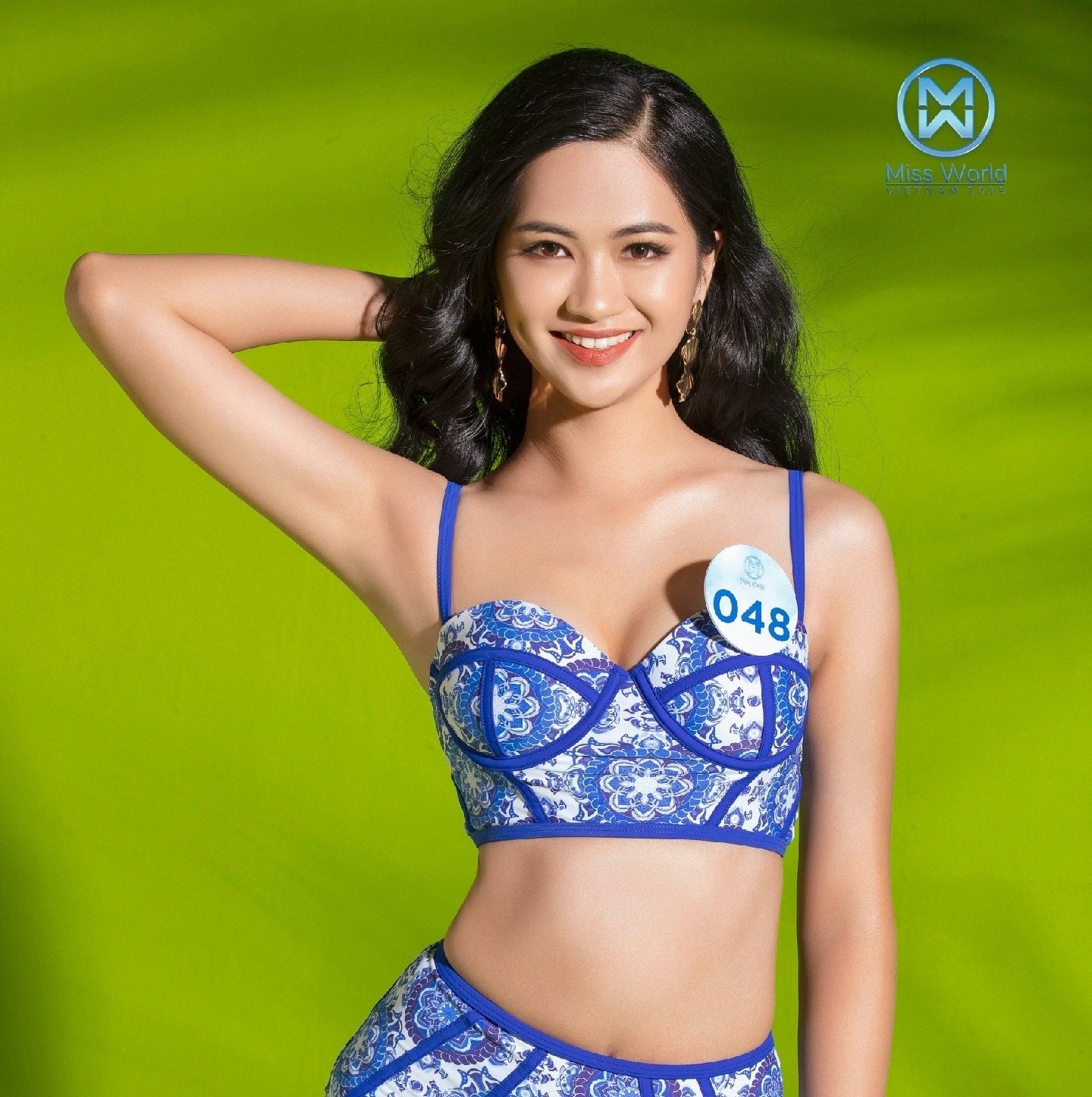 Cận cảnh nhan sắc người đẹp Hoa hậu Việt Nam dẫn bản tin VTV - Ảnh 2.
