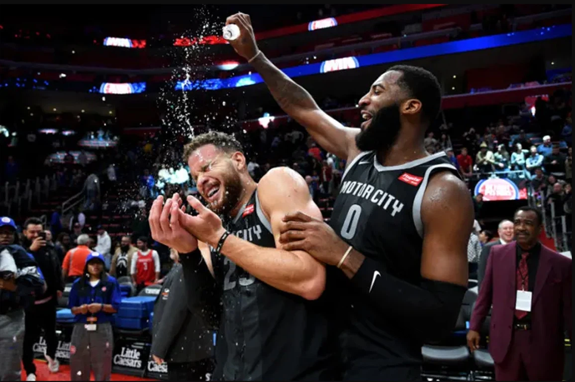 Hành trình săn nhẫn của Blake Griffin, từ những năm tháng bay lượn trên bầu trời Los Angeles cho đến khi tiếp đất tại Brooklyn - Ảnh 4.