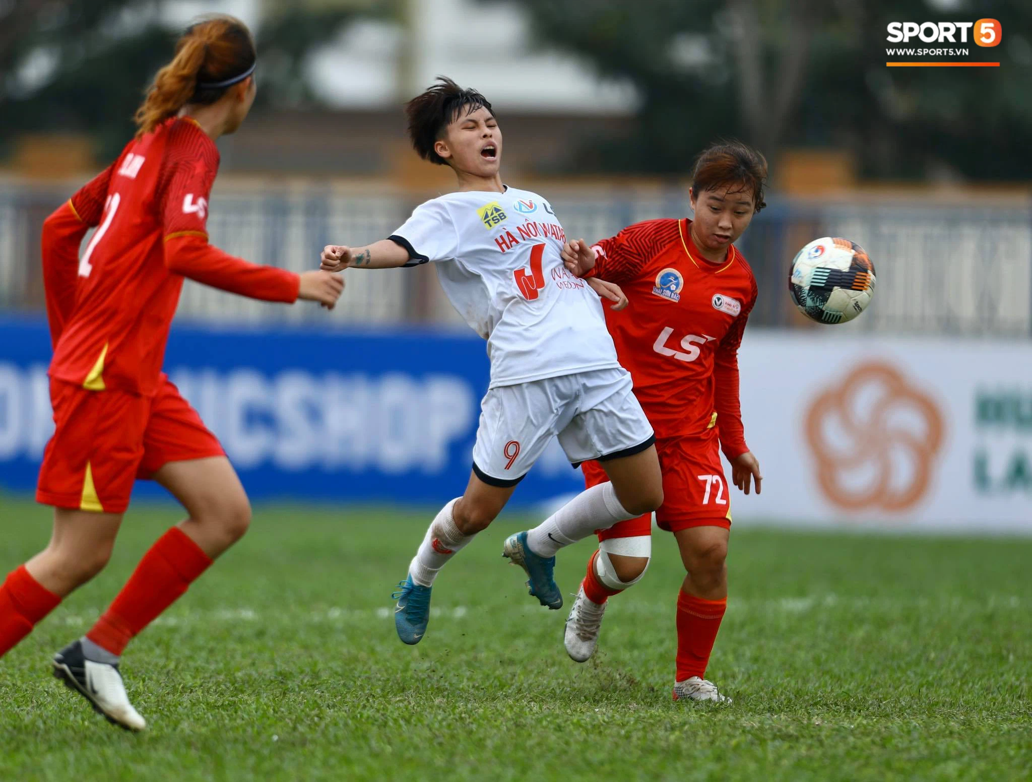 U19 nữ Hà Nội Watabe lấy lại phong độ, thắng đậm 4-0 trước U19 TP.HCM - Ảnh 1.