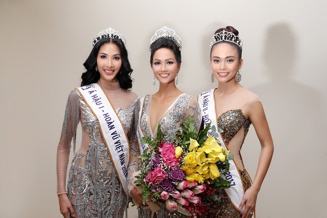 HHen Niê đăng hình cũ mừng sinh nhật Mâu Thủy: Cô PG năm nào đã trở thành Hoa hậu đình đám bậc nhất Việt Nam - Ảnh 3.