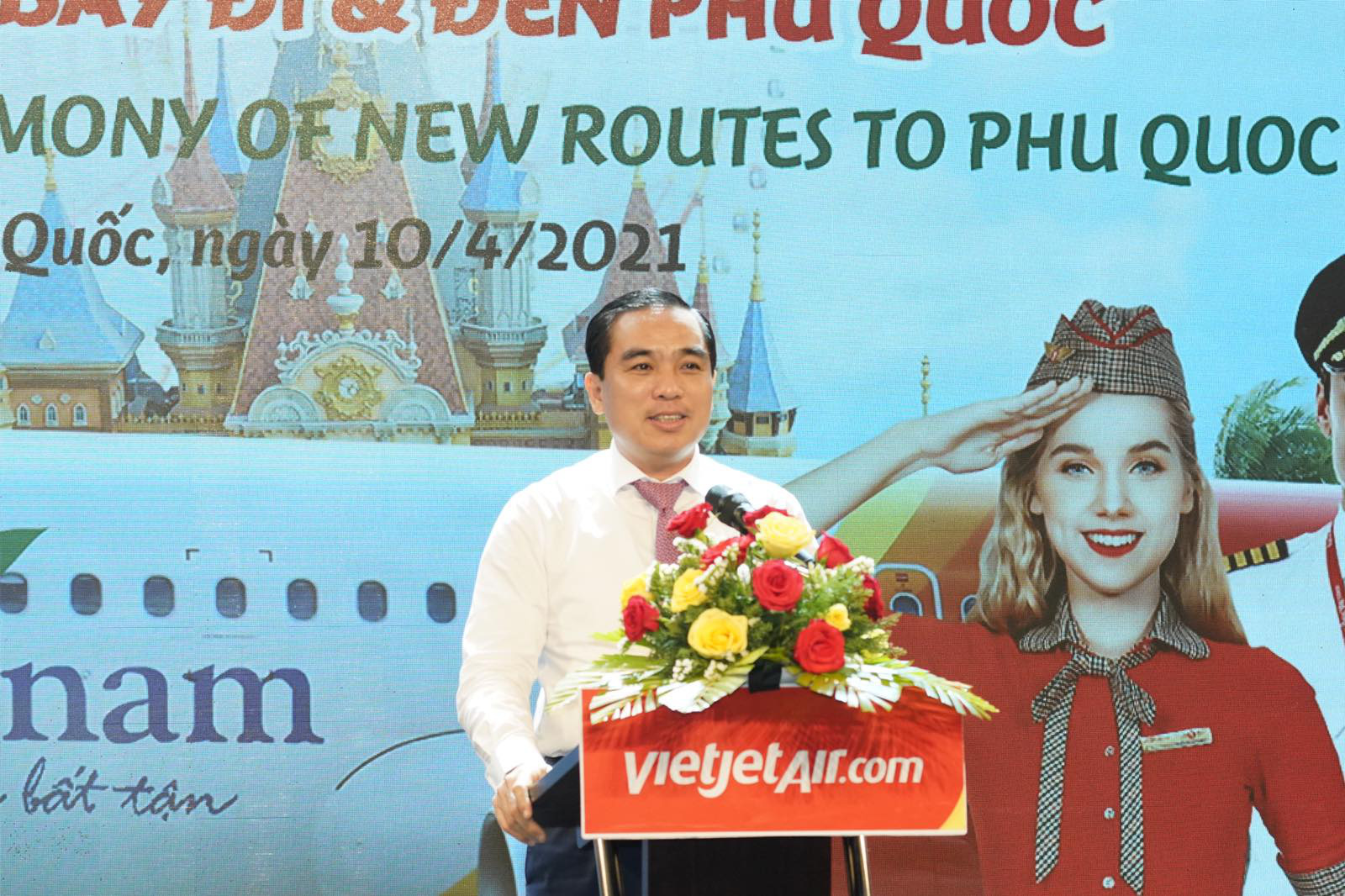Bay từ Thanh Hoá, Nha Trang, Đà Lạt, Huế, Cần thơ tới Phú Quốc đón mùa hè sôi động - Ảnh 1.